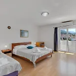 City View Apartment